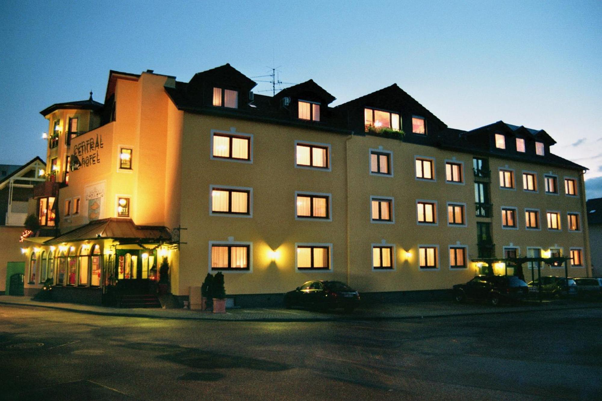 Hotel-Restaurant Central Am Koenigshof Viernheim Esterno foto